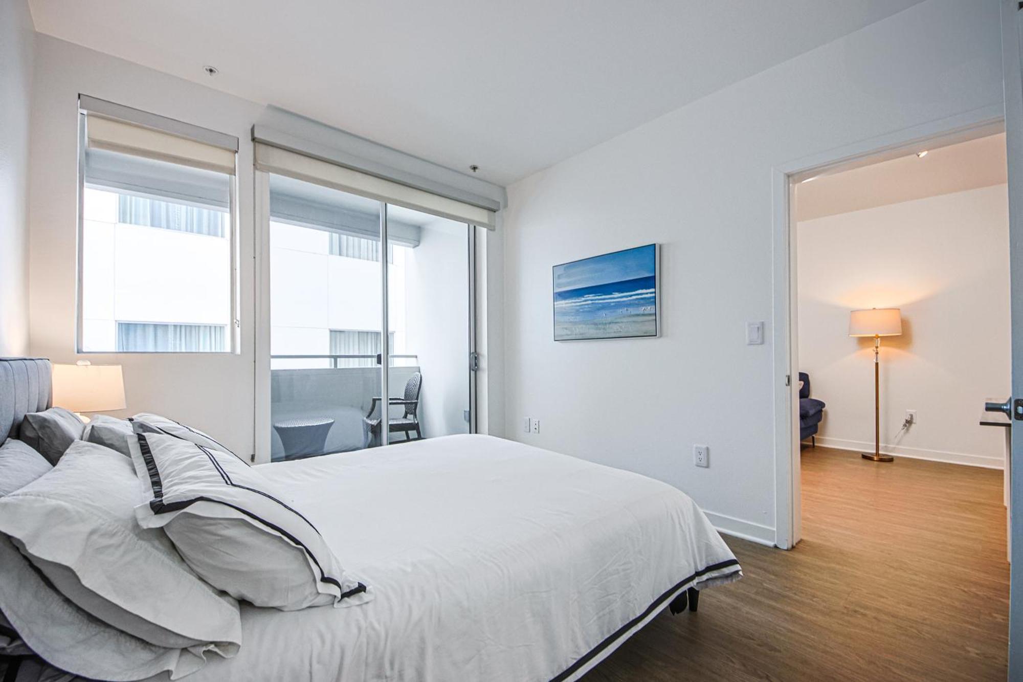 The Carlton- Modern-Luxury 2 Master Suites In Hrt Of Sm Steps To Ocean Ave Los Angeles Exterior photo